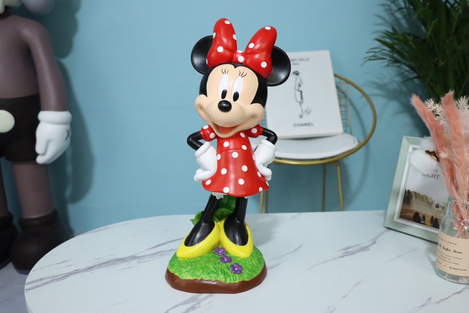 Disney licensed resin figurines suppliers